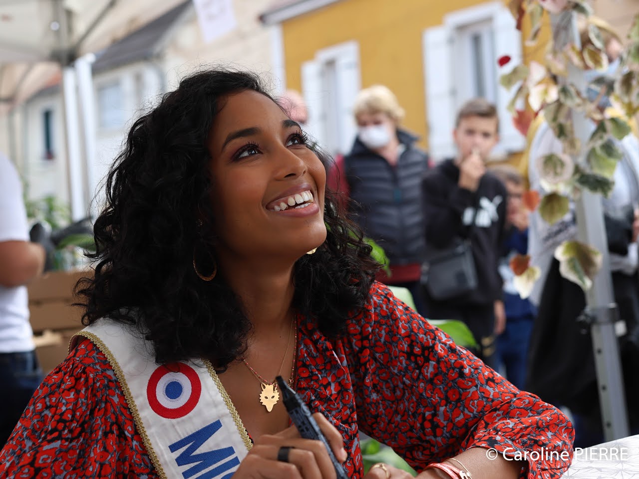 fete-tarte-en-prunes-nanteuil-les-meaux-miss-france-2020-clemence-botinoMISS FRANCE 2020, LA BELLE CLÉMENCE BOTINO - CAROLINE PIERRE PHOTOGRAPHE