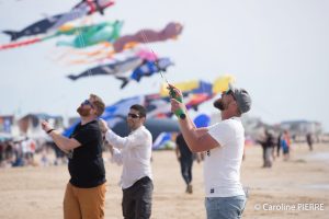 festival-cerf-volant-chatelaillon-plage -region-la-rochelleFESTIVAL INTERNATIONAL DU CERF-VOLANT, A CHâTELAILLON-PLAGE - CAROLINE PIERRE PHOTOGRAPHE