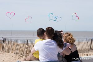 photographe-famille-la-rochelleFESTIVAL INTERNATIONAL DU CERF-VOLANT, A CHâTELAILLON-PLAGE - CAROLINE PIERRE PHOTOGRAPHE